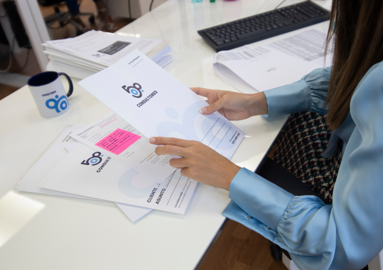 Equipo de 50 asesores